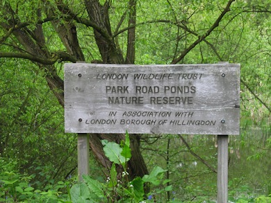 Entrance sign at Park road Ponds Nature Reserve © London Wildlife Trust