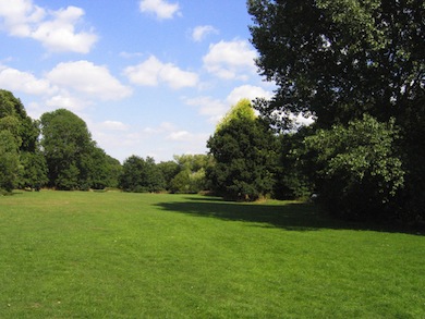 View along Long Meadow © Alan Preece