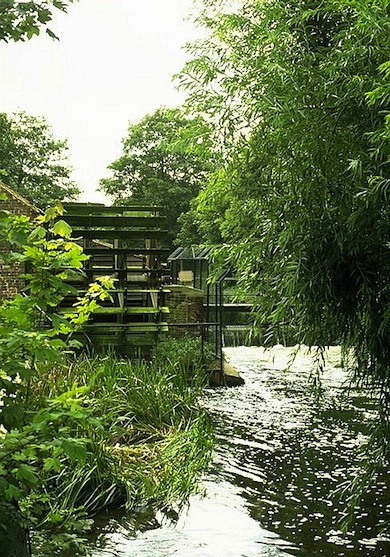 The water wheel at Merton Abbey Mills © Dave Dawson