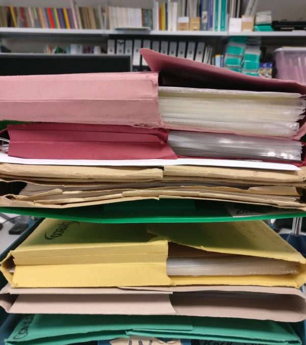 Show & Tell: Mobilising Paper Records
